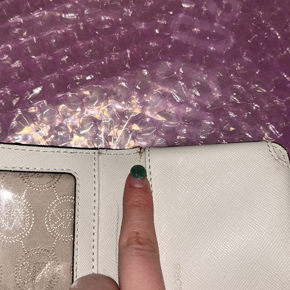 MICHAEL KORS MONOGRAM BEIGE WALLET - Picture 14 of 15